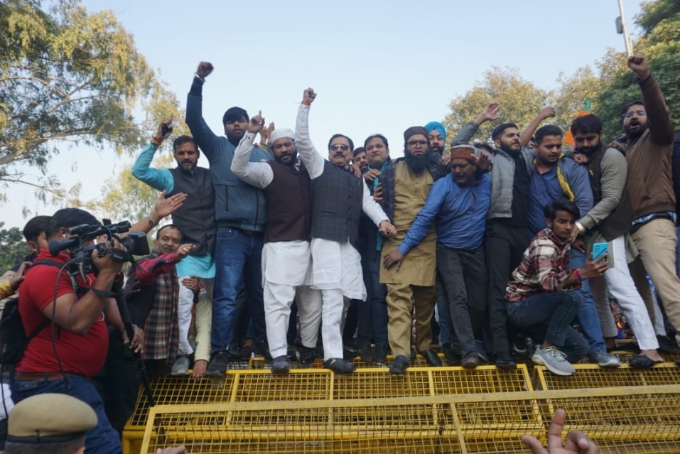 प्रधानमंत्री के प्रति अपमानजनक ब्यान के विरोध में दिल्ली भाजपा के हजारों कार्यकर्ताओं ने भुट्टो का पुतला फूंका और गिरफ्तारी दी