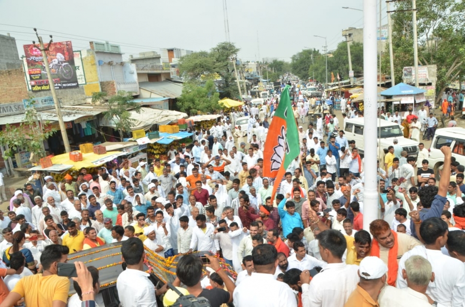 Haryana Assembly Election2019 भाजपा प्रत्याशियों ने नामांकन में दिखाई ताकत, दिग्गजों ने दिया साथ