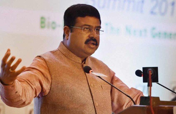 युवाओं में पढ़ाई के साथ कमाई के हुनर विकसित करने की जरूरत
