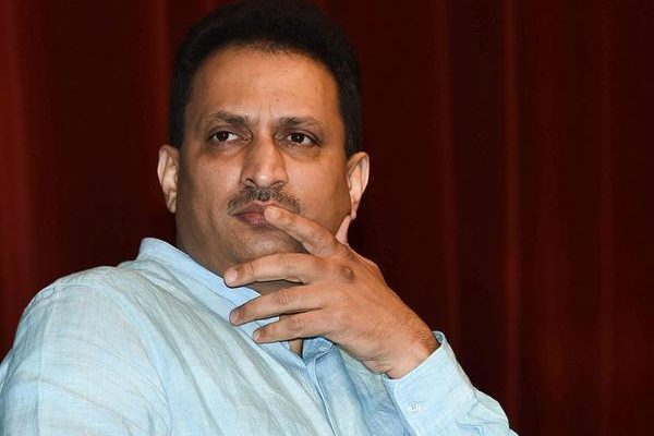 सरकार को तीन तलाक विधेयक पर कांग्रेस की बेरुखी खल रही