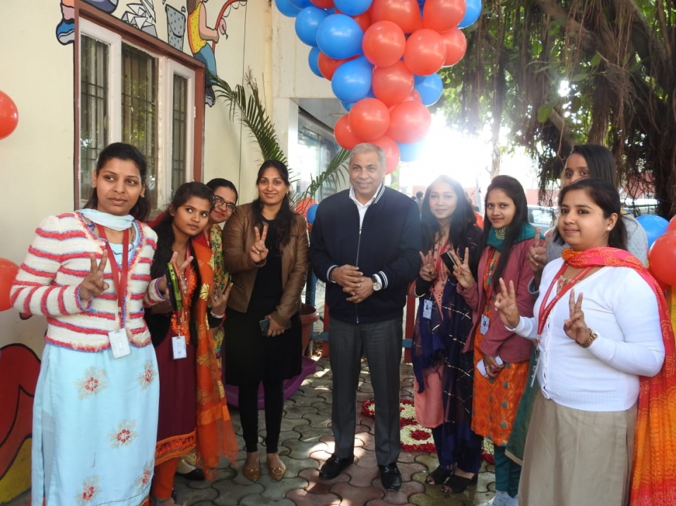 गुरूग्राम जिला न्यायालय में क्रैच की सुविधा शुरू की गई 