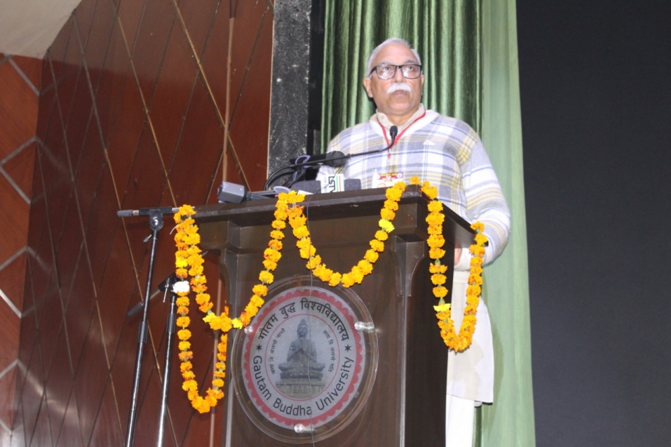 पत्रकारिता में विचारधारा का संकट नहीं