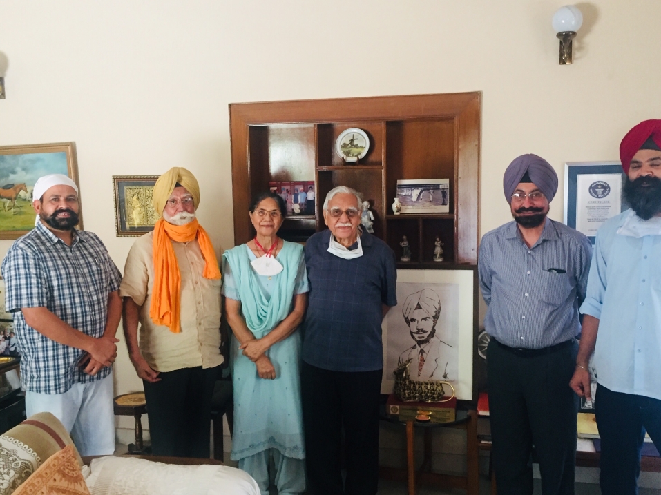 हाॅकी खिलाड़ी बलबीर सिंह सीनियर नमित्त सुखमनी साहिब का पाठ और अंतिम अरदास