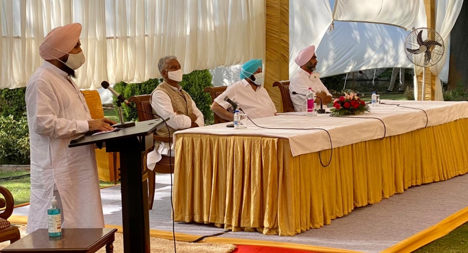 राष्ट्रपति द्वारा मुलाकात के लिए समय देने से इन्कार, मुख्यमंत्री द्वारा कल दिल्ली में राजघाट पर विधायकों के धरने का ऐलान