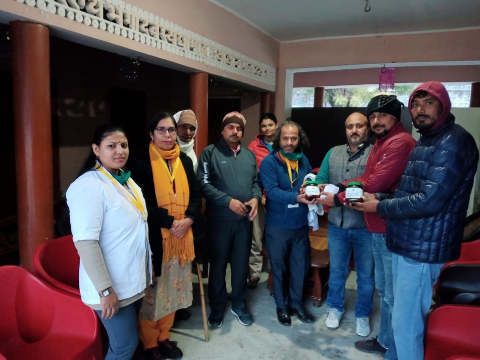 एमपीएफ का युद्ध कोविड के विरुद्ध : ओमिक्रोन से बचाव के लिए दी निशुल्क पांच हजार इम्युनिटी बूस्टर 