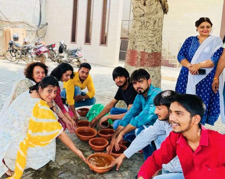  हिन्दू कॉलेज सीवाईएसएस टीम ने चलाया कसोरा अभियान 