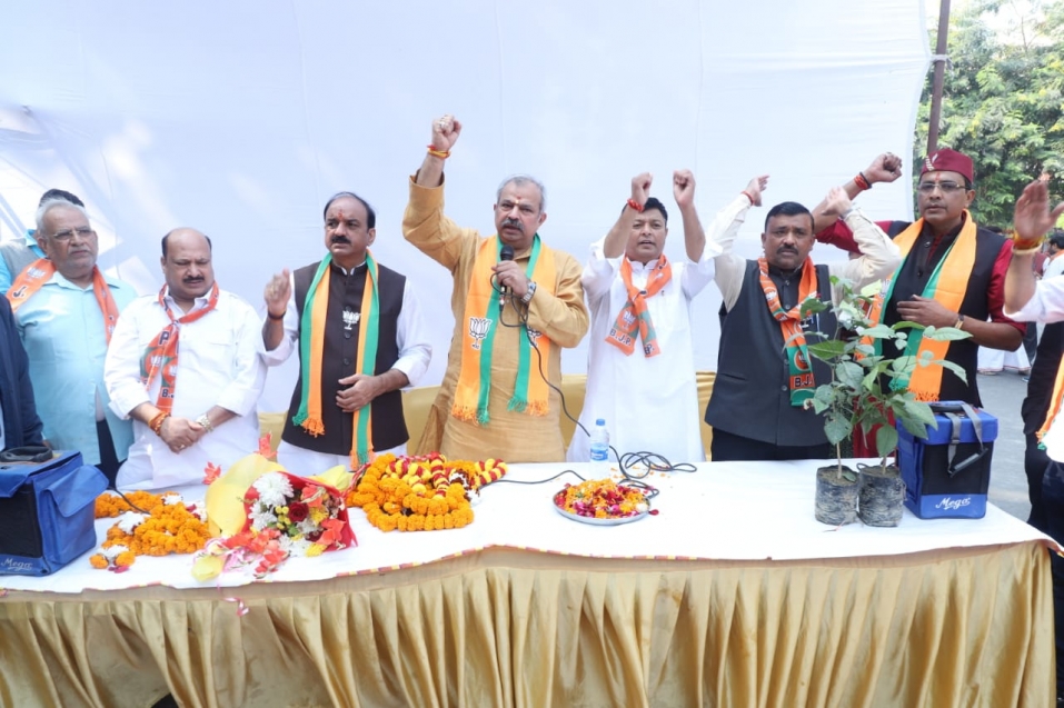 यह निगम चुनाव झूठ को परास्त करने की लड़ाई है-आदेश गुप्ता