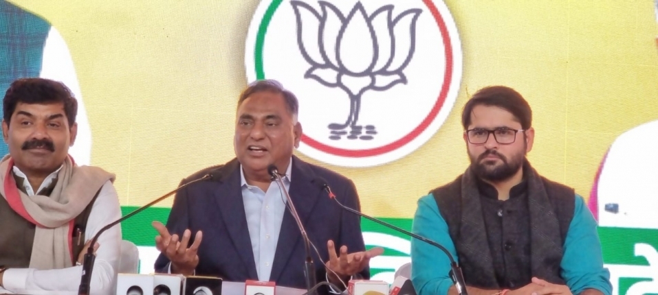 दिल्ली में पार्किंग की समस्या को खत्म करेगी भाजपा-BJP