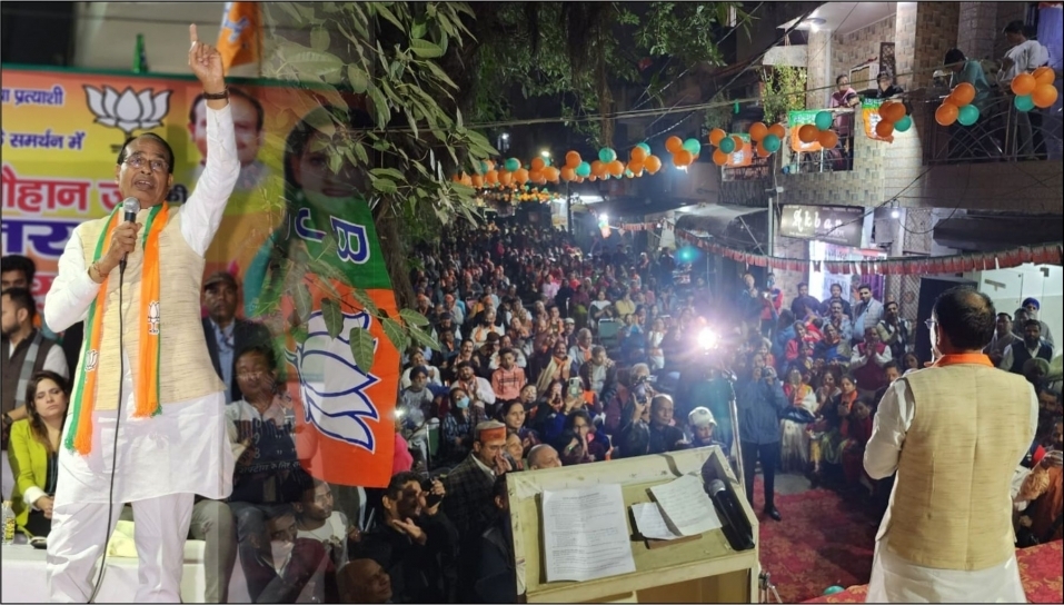 टुकड़े टुकड़े गैंग के साथ खड़े हैं केजरीवाल - शिवराज सिंह चौहान