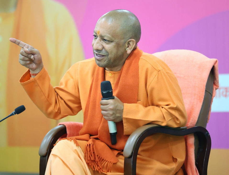 सौर ऊर्जा से गरीबों के घर रोशन करेगी योगी सरकार