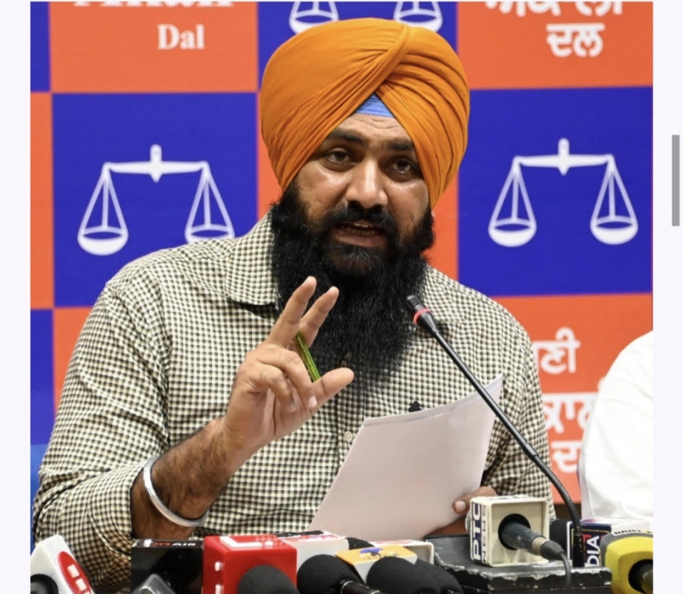 आप सरकार के द्वारा पंजाबियों की बजाय दिल्ली के नेताओं को प्राथमिकता दे जाने की मैं सख्त निंदा करता हूं: सरबजीत सिंह झिंजर

