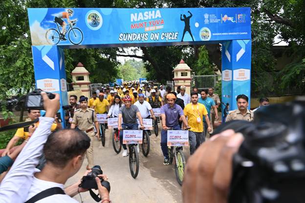  नशा मुक्त भारत का संकल्प — वाराणसी में फिट इंडिया संडे ऑन साइकिल का ज़ोरदार आयोजन