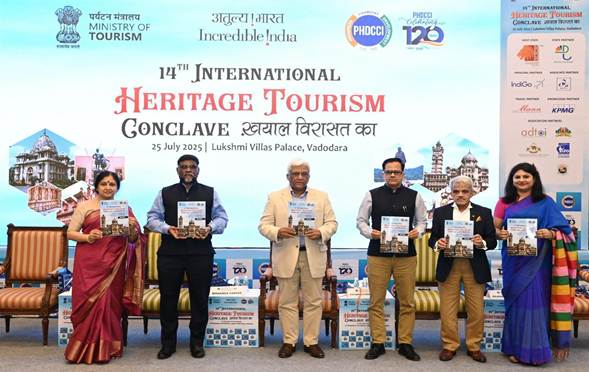 PHDCCI के 14वें अंतरराष्ट्रीय हेरिटेज टूरिज्म कॉन्क्लेव में विरासत आधारित पर्यटन को समुदाय के नेतृत्व में बढ़ावा देने की अपील