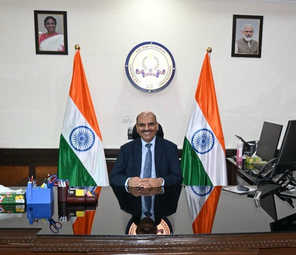 डॉ. मयंक शर्मा ने संभाला वित्तीय सलाहकार (रक्षा सेवाएं) का पदभार