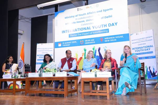 अंतरराष्ट्रीय युवा दिवस: मिरांडा हाउस में ‘स्वयंसेवा और युवा नेतृत्व’ पर जोर