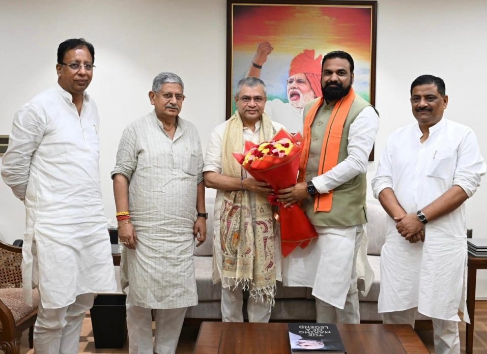 दीपावली एवं छठ पर 12 हजार से अधिक स्पेशल ट्रेनें
