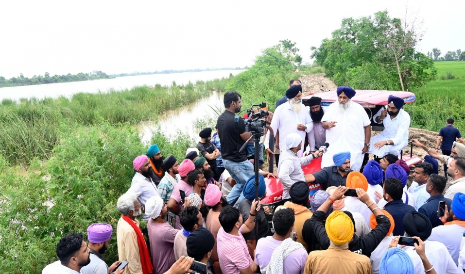 पंजाब में  बाढ़ के लिए राहत सुनिश्चित करने के लिए केंद्र से आर्थिक सहायता  कराने की अपील : सरदार सुखबीर सिंह बादल