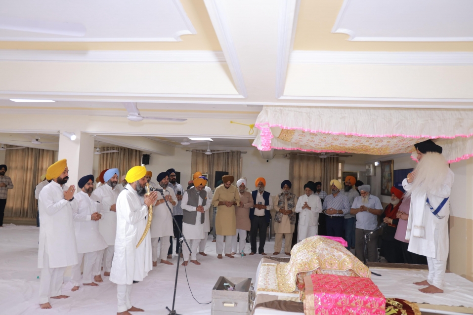  परमजीत सिंह सरना, हरविंदर सिंह सरना और मंजीत सिंह जी.के. की सदस्यता की रद्द