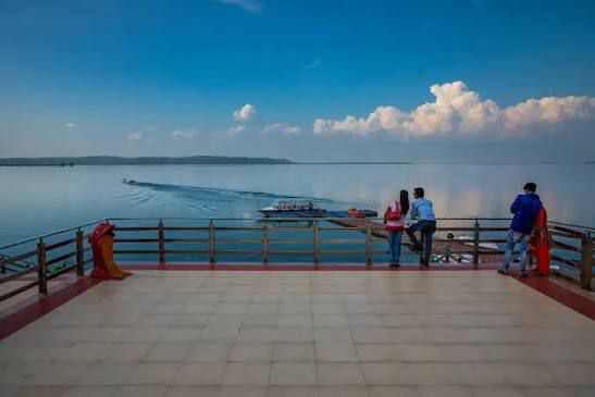 जल, प्रकृति और नए आरंभ का भव्य उत्सव