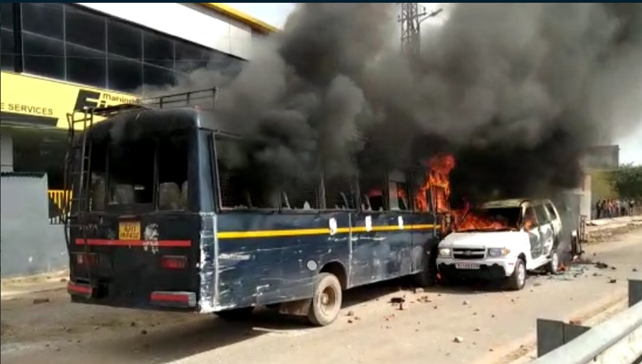 Gurjar Aandolan का तीसरा दिन, पुलिस से झड़प के बाद आगजनी