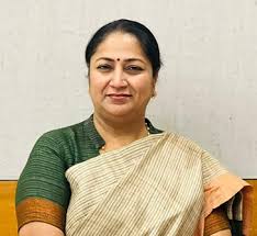 दिल्ली सरकार ने नगर निगम के स्कूलों में पढ़ने वाले विद्यार्थियों के लिए 1370 रुपए की सहायता राशि की घोषणा की