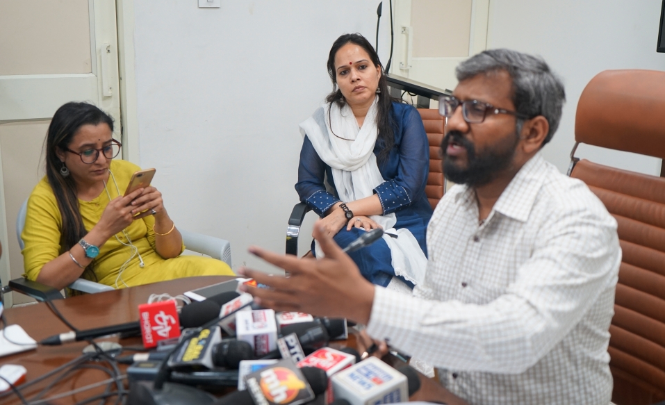 मुख्य चुनाव अधिकारी द्वारा पंजाब के लोगों का अमन और शांति से मतदान करने के लिए धन्यवाद
03 घटनाओं को छोडक़र बाकी राज्य में मतदान शांतिपूर्वक ढंग से संपूर्ण: डा. एस करुणा राजू