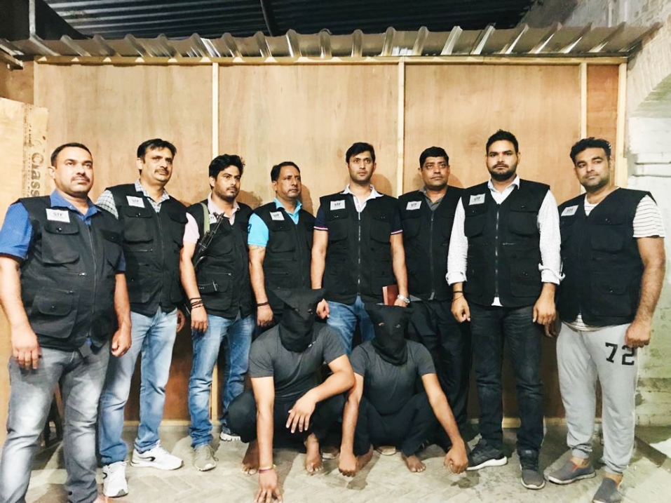  हरियाणा पुलिस एसटीएफ गुरुग्राम की टीम ने मोस्ट वांटेड सूबे गुर्जर के साथी हरवीर प्रधान व अनिल पंडित @ अर्जुन पंडित को मुठभेड़ के बाद गिरफ्तार करने में सफलता हासिल की है जो दोनों पर हरियाणा पुलिस ने 1-1 लाख का इनाम घोषित किया हुआ था| 