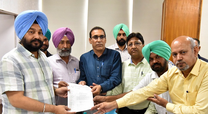 पंजाब राजस्व विभाग के अधिकारियों की एसोसिएशन ने राजस्व मंत्री के साथ की मुलाकात