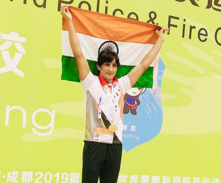 हरियाणा पुलिस की इंस्पेक्टर निर्मला ने चीन के चैंगडू में आयोजित विश्व पुलिस और फायर गेम्स-2019 में   करते हुए स्वर्ण पदक 