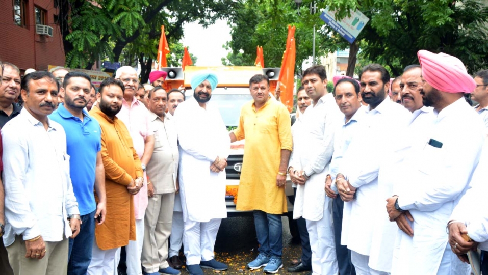 जानिए , मोहाली शहर को कैसे हरा-भरा बनाएगा धार्मिक स्थल पूजा सामग्री वाहन ! 