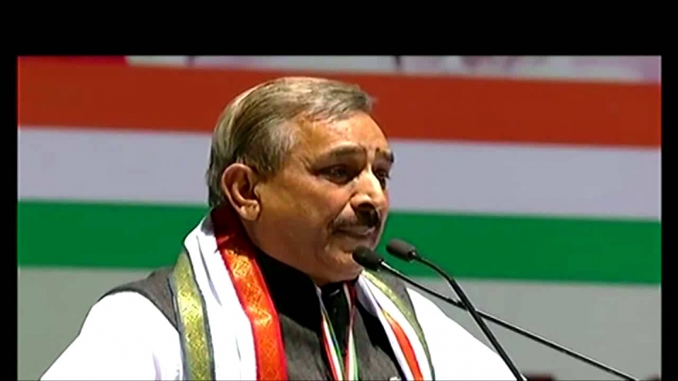 केन्द्रीय मंत्री जयंत सिन्हा को बर्खास्त करे : कांग्रेस